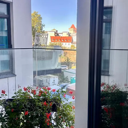 Lux Wiedenska Food Hall & Parking 波兹南
